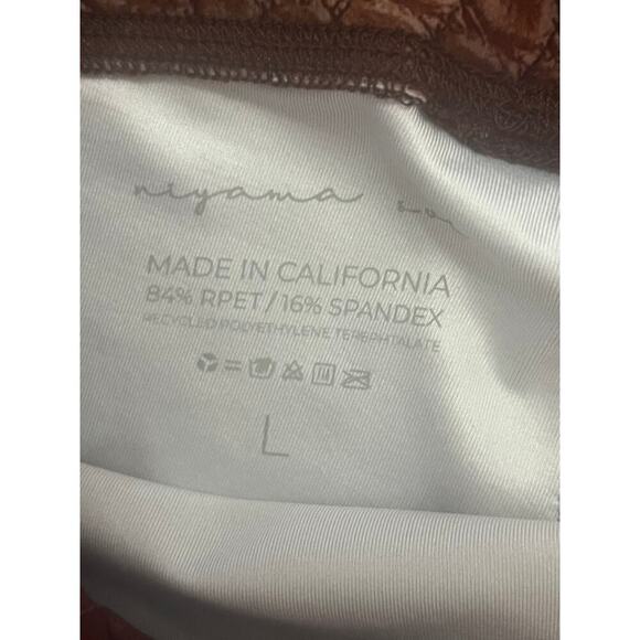 EUC Niyama Sol Chocolate Crocodile leggings Size L - Picture 5 of 8